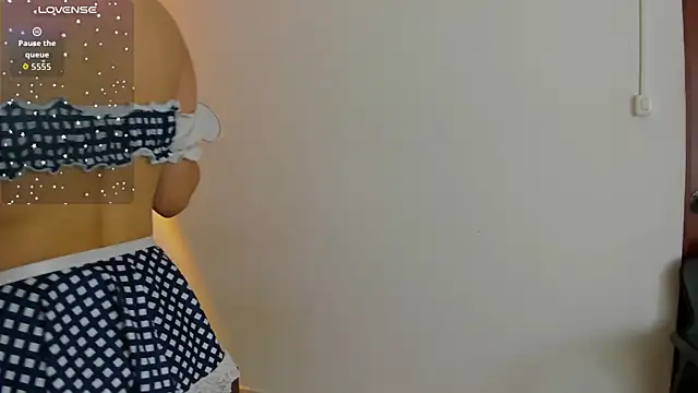 BABY WARDWELL online show from 06-12-26, 04:11