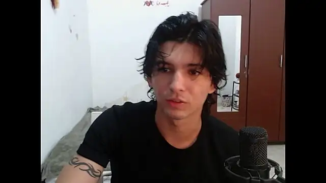Snapshot of Archangel__ chatting on 05-15-26, 04:30 Archangel online show from 05-15-26, 04:30