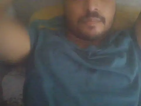 Snapshot of Neha_couple25 chatting on 05-13-26, 05:38 Neha couple25 online show from 05-13-26, 05:38
