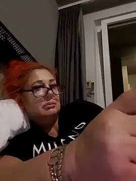 AshleyGinger   online show from 06-02-26, 09:17