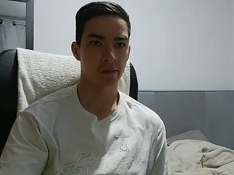 Snapshot of Dan_Hottie chatting on 06-04-26, 07:53 Dan Hottie online show from 06-04-26, 07:53