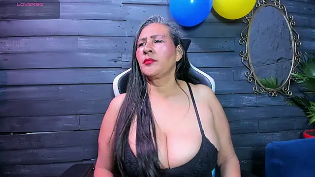 Snapshot of Victoria_kyler chatting on 06-22-26, 02:46 Victoria kyler online show from 06-22-26, 02:46