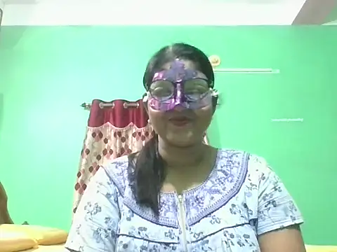 Kavya17 online show from 06-18-26, 01:15