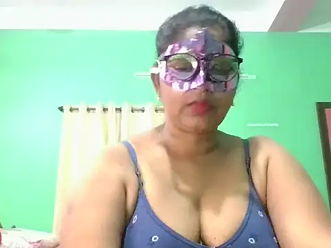 Kavya17 online show from 07-12-26, 06:21