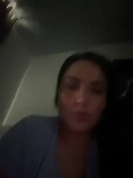 Snapshot of rousee69_ chatting on 06-07-26, 06:44 rousee69 online show from 06-07-26, 06:44