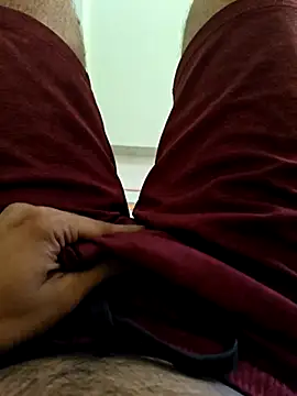 Snapshot of 1Horny_Boy1 chatting on 05-13-26, 05:16 1Horny Boy1 online show from 05-13-26, 05:16