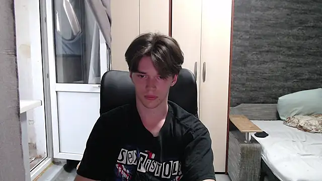 Snapshot of arthur___king chatting on 07-03-26, 12:44 arthur king online show from 07-03-26, 12:44