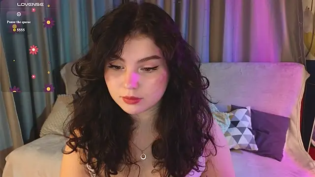 Snapshot of lollyy_pop chatting on 07-12-26, 01:29 lollyy pop online show from 07-12-26, 01:29