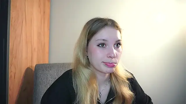 Sairallyn online show from 05-15-26, 08:16