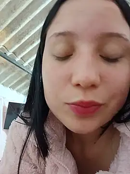 Snapshot of mileidy0106 chatting on 07-02-26, 03:45 mileidy0106 online show from 07-02-26, 03:45