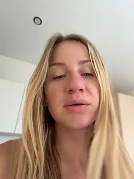 Snapshot of AnnaMist_ chatting on 06-28-26, 05:13 AnnaMist online show from 06-28-26, 05:13