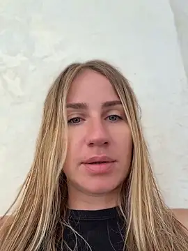 Snapshot of AnnaMist_ chatting on 06-29-26, 05:57 AnnaMist online show from 06-29-26, 05:57