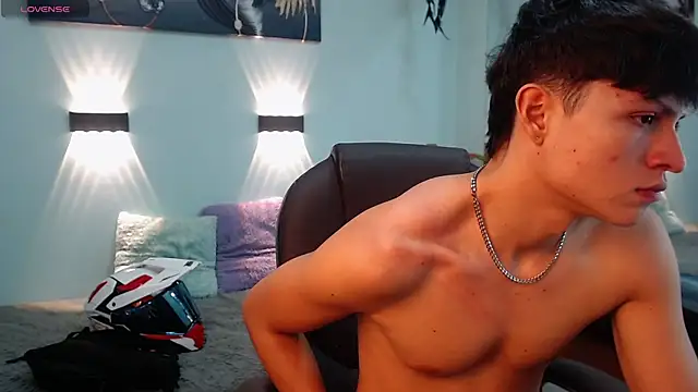 Snapshot of drago_ivan chatting on 05-31-26, 11:39 drago ivan online show from 05-31-26, 11:39