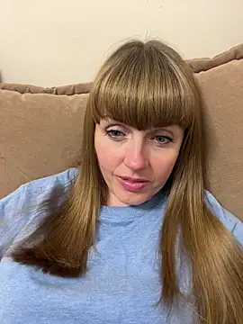 Snapshot of Kamilochka29511 chatting on 06-17-26, 06:20 Kamilochka29511 online show from 06-17-26, 06:20