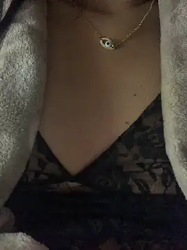 Snapshot of Bethy01 chatting on 07-16-26, 05:24 Bethy01 online show from 07-16-26, 05:24