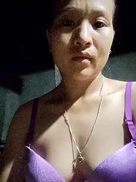Snapshot of Olivia-ly chatting on 05-20-26, 08:15 Olivia-ly online show from 05-20-26, 08:15