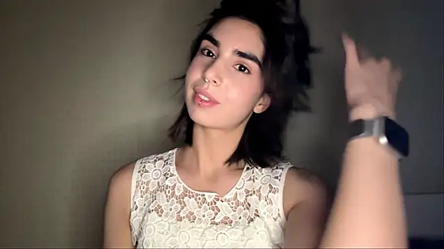 Snapshot of JessiaRuezga chatting on 06-05-26, 12:22 JessiaRuezga online show from 06-05-26, 12:22