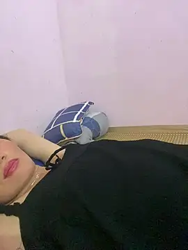 Snapshot of Linda-babyy chatting on 06-24-26, 05:50 Linda-babyy online show from 06-24-26, 05:50