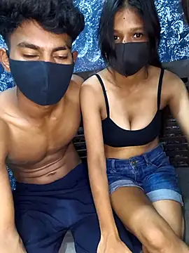 Snapshot of Swt_Couple chatting on 05-16-26, 06:28 Swt Couple online show from 05-16-26, 06:28