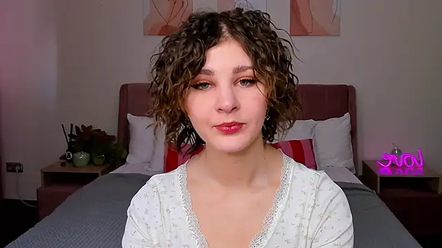 Snapshot of Kira__Fluffy chatting on 05-25-26, 12:16 Kira Fluffy online show from 05-25-26, 12:16