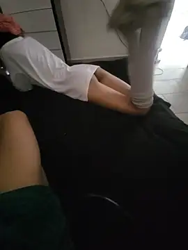 Snapshot of Smoors19 chatting on 07-05-26, 10:28 Smoors19 online show from 07-05-26, 10:28