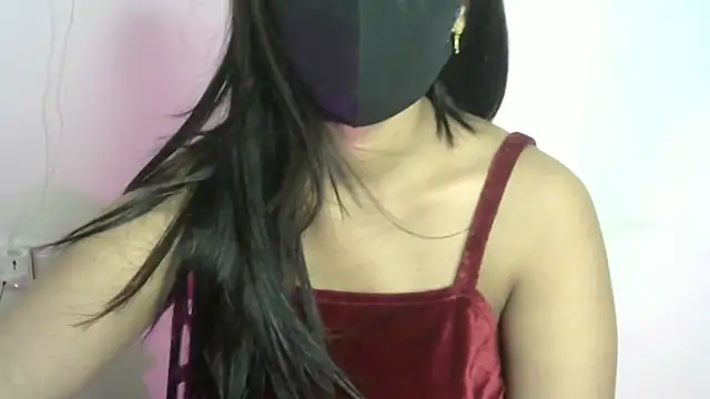 Snapshot of Itszriya chatting on 05-16-26, 02:27 Itszriya online show from 05-16-26, 02:27