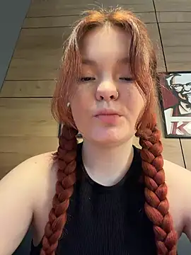 Snapshot of Baby__Fox chatting on 06-30-26, 01:12 Baby Fox online show from 06-30-26, 01:12