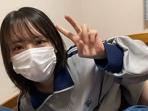 Snapshot of miniminimo_o chatting on 05-24-26, 11:37 miniminimo o online show from 05-24-26, 11:37