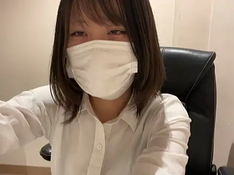 Snapshot of miniminimo_o chatting on 06-02-26, 10:17 miniminimo o online show from 06-02-26, 10:17