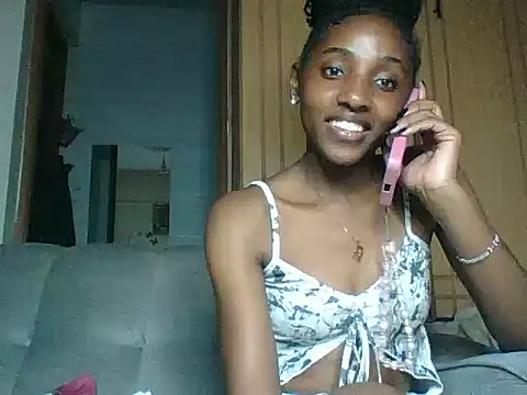 Snapshot of Velvet_peach chatting on 05-19-26, 09:43 Velvet peach online show from 05-19-26, 09:43
