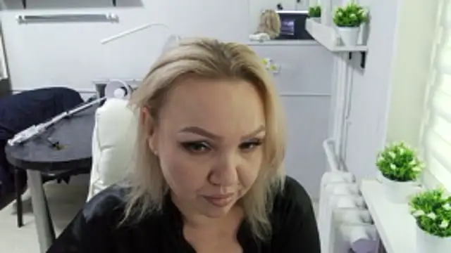 Snapshot of JessyBountys chatting on 05-19-26, 01:06 JessyBountys online show from 05-19-26, 01:06