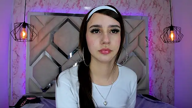 Snapshot of leri_rose_ chatting on 07-28-26, 04:39 leri rose online show from 07-28-26, 04:39
