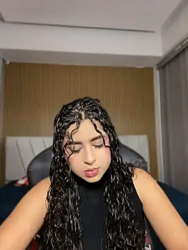 Snapshot of Abby_Zaf chatting on 06-20-26, 12:14 Abby Zaf online show from 06-20-26, 12:14