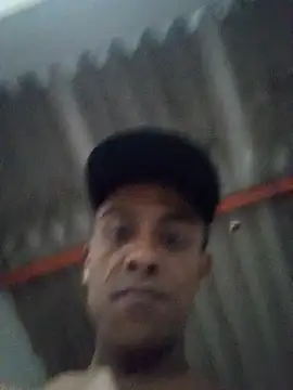 Snapshot of Roludobsb18cm chatting on 05-15-26, 08:49 Roludobsb18cm online show from 05-15-26, 08:49