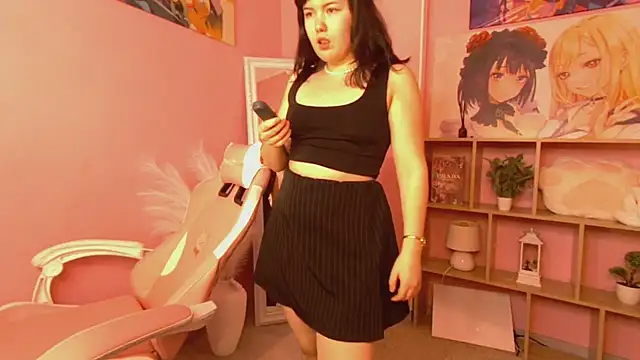 Snapshot of Ariella__cute chatting on 05-23-26, 01:26 Ariella cute online show from 05-23-26, 01:26