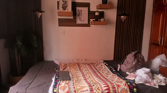 Snapshot of Evaa_campbell chatting on 06-03-26, 01:46 Evaa campbell online show from 06-03-26, 01:46