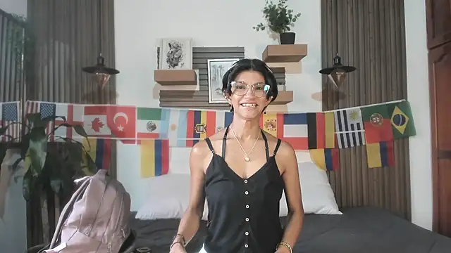 Snapshot of Evaa_campbell chatting on 07-04-26, 12:11 Evaa campbell online show from 07-04-26, 12:11