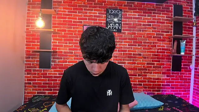 Hoot boyss  online show from 06-09-26, 08:20