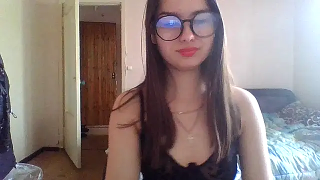 Snapshot of Bellochka201 chatting on 06-24-26, 08:46 Bellochka201 online show from 06-24-26, 08:46