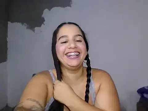 Snapshot of tifanny27 chatting on 05-18-26, 10:04 tifanny27 online show from 05-18-26, 10:04