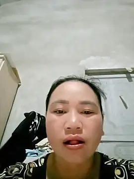 Snapshot of Elizabeo chatting on 05-27-26, 12:24 Elizabeo online show from 05-27-26, 12:24