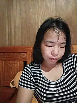 Snapshot of Baby_hott chatting on 06-22-26, 02:36 Baby hott online show from 06-22-26, 02:36