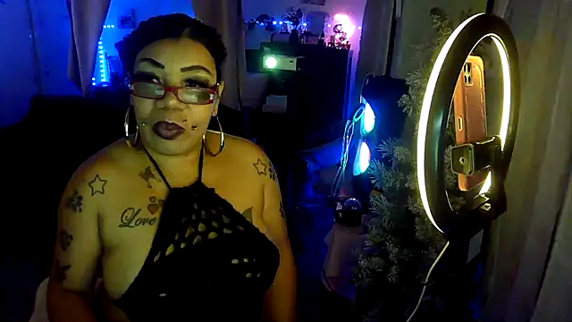Snapshot of NailGoddessnow chatting on 05-03-26, 06:08 NailGoddessnow online show from 05-03-26, 06:08