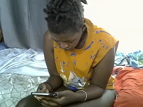 Snapshot of Lorainebabes chatting on 07-03-26, 11:27 Lorainebabes online show from 07-03-26, 11:27