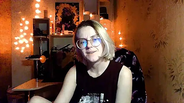 Snapshot of __Freya___ chatting on 05-21-26, 08:27 Freya online show from 05-21-26, 08:27