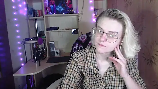 Snapshot of __Freya___ chatting on 05-25-26, 09:59 Freya online show from 05-25-26, 09:59