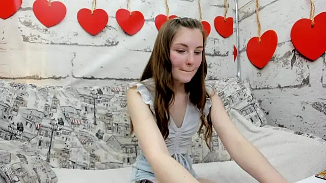 Shyly  Lisa online show from 05-15-26, 08:54