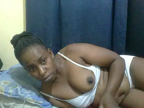 Snapshot of naughty-slender chatting on 06-16-26, 04:15 naughty-slender online show from 06-16-26, 04:15