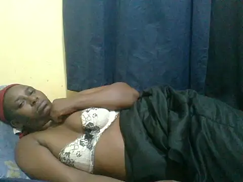 Snapshot of naughty-slender chatting on 06-29-26, 02:51 naughty-slender online show from 06-29-26, 02:51