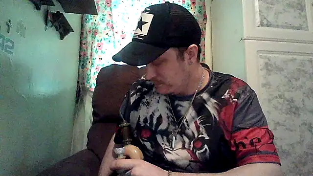 Snapshot of JoeFavorite69 chatting on 06-07-26, 10:13 JoeFavorite69 online show from 06-07-26, 10:13